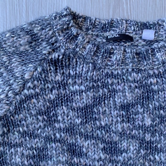 URBAN OUTFITTERS knit crew neck oversized sweater size M - Picture 2 of 13